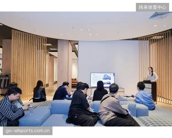 2027年后，互动广告将深度植入直播画面，观众在观看比赛的同时，可以直接通过智能终端完成相关衍生品的购买